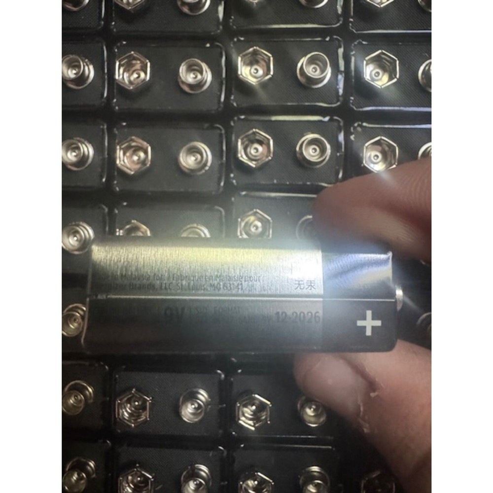 Energizer Max 9V Alkaline Battery