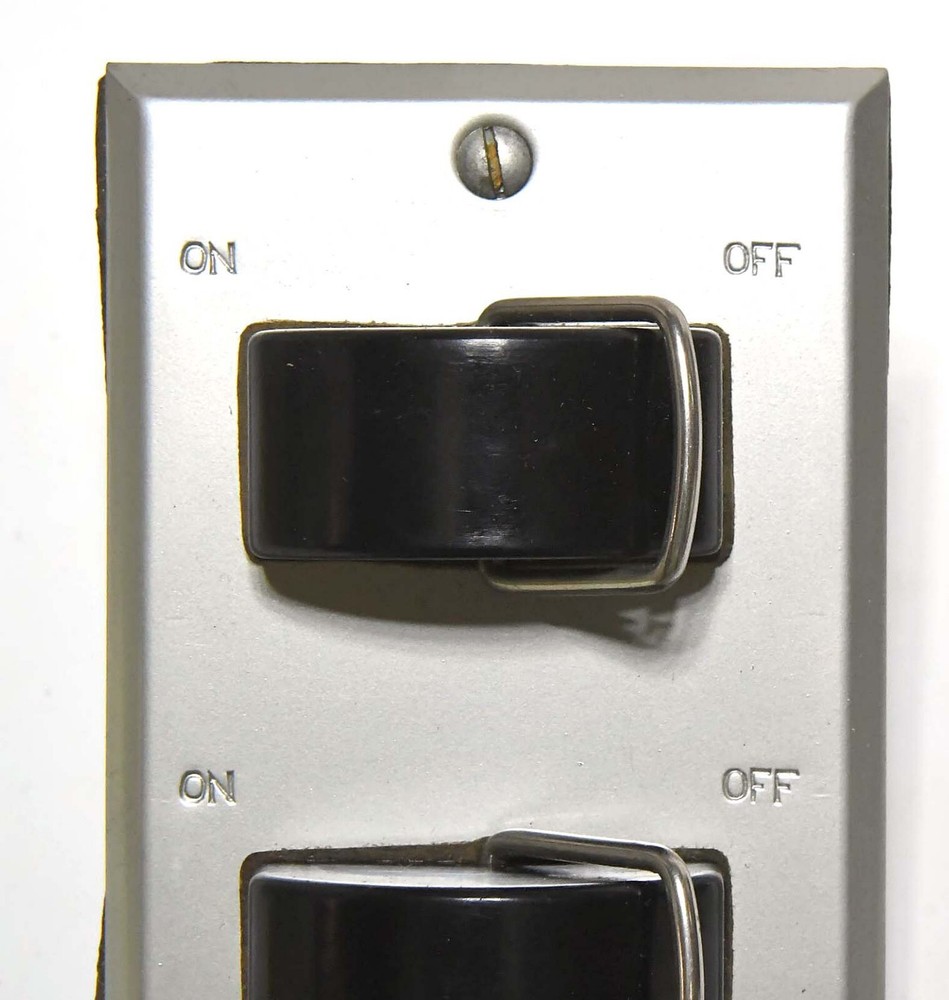 VINTAGE TWO SINGLE POLE WEATHERPROOF SWITCH NOS ORIGINAL BOX