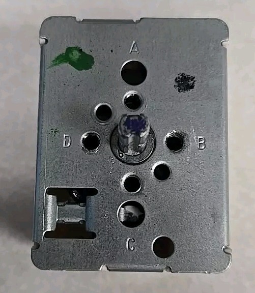 BRAND NEW Hotpoint RBS330DR3BB WB24T10022 Oven Range Element Control Switch
