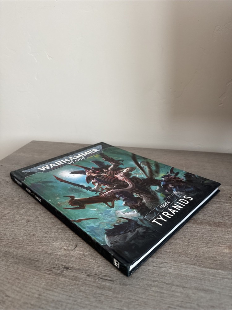 Games Workshop Warhammer 40K Codex: Tyranids Army Book NINTH Edition