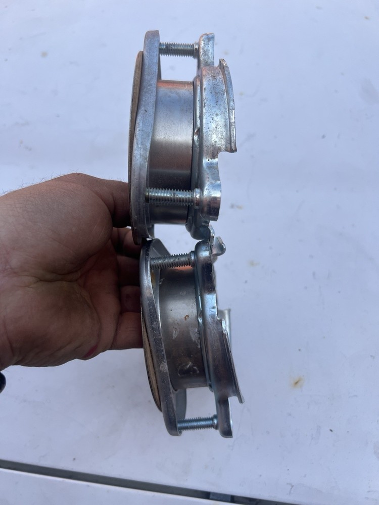 garbage disposal mounting assembly 2 Of Them