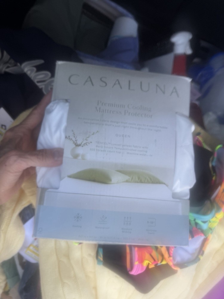 Casa Luna Queen Mattress Protector New In ￼ Package
