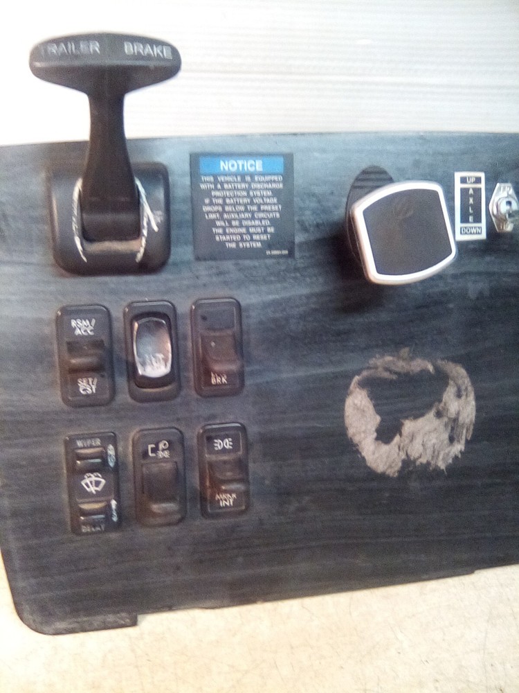 2006 Freightliner Columbia Switch Dash Panel W45151