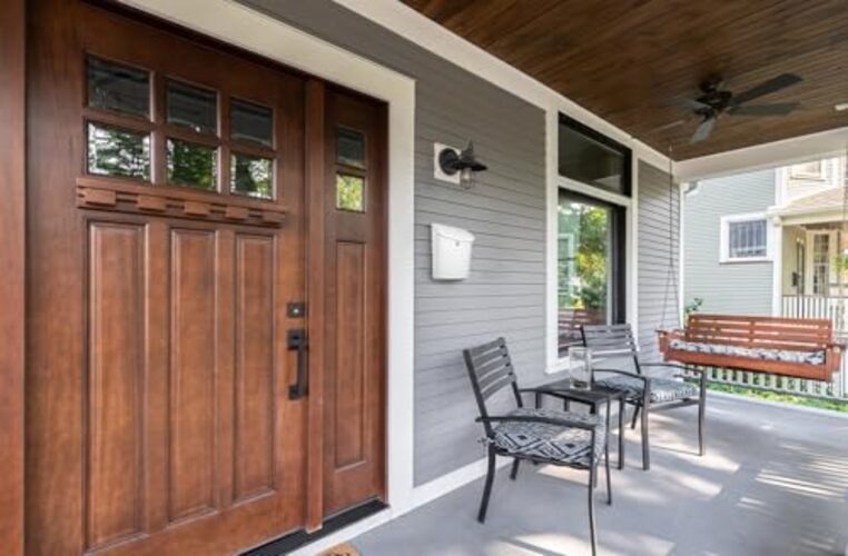 Parkside Locking, Vertical Wall-Mounted Mailbox for Outside, Medium White