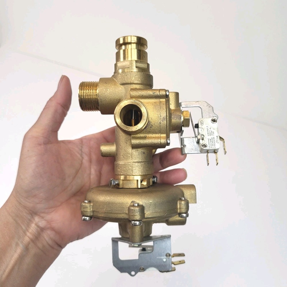 Baxi Combi 80E 80 Eco 105E 105HE Diverter Valve 7224344 248061 Genuine tankless