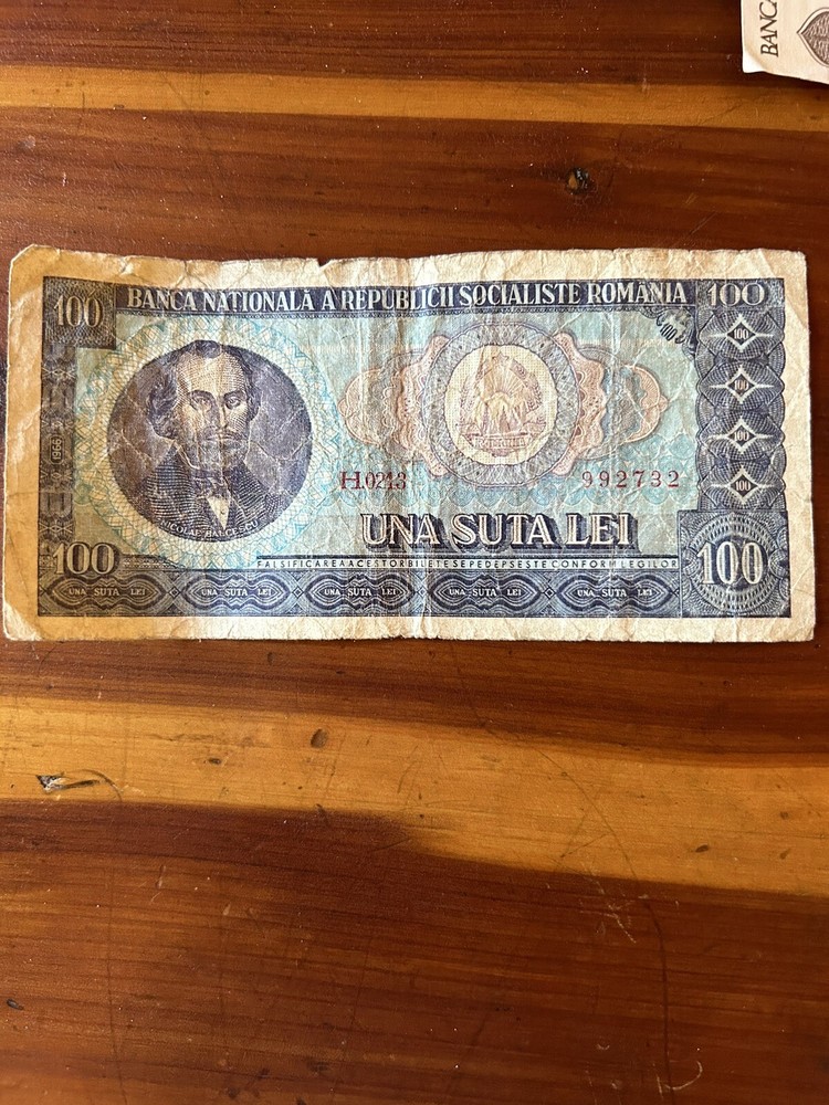 ROMANIA 200 LEI 1992 P 100 UNC