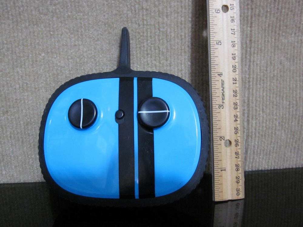 Sharper Image Road Rage Speed Bumpers Blue Remote Control Only Tested