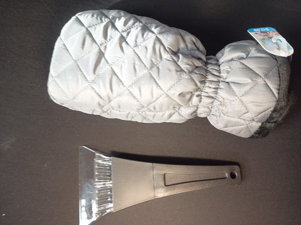 Ice Scrapper Mitten Snow Removal Tool Ice Scraper for Car Windshield