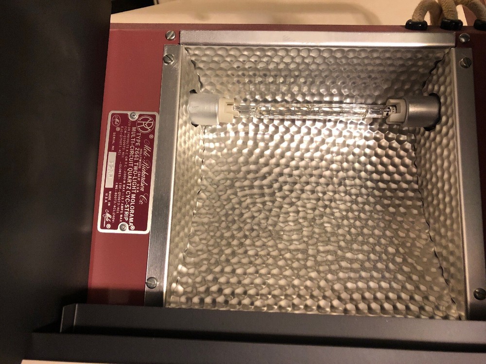 Mole-Richardson Molorama Cyc Strip 2661