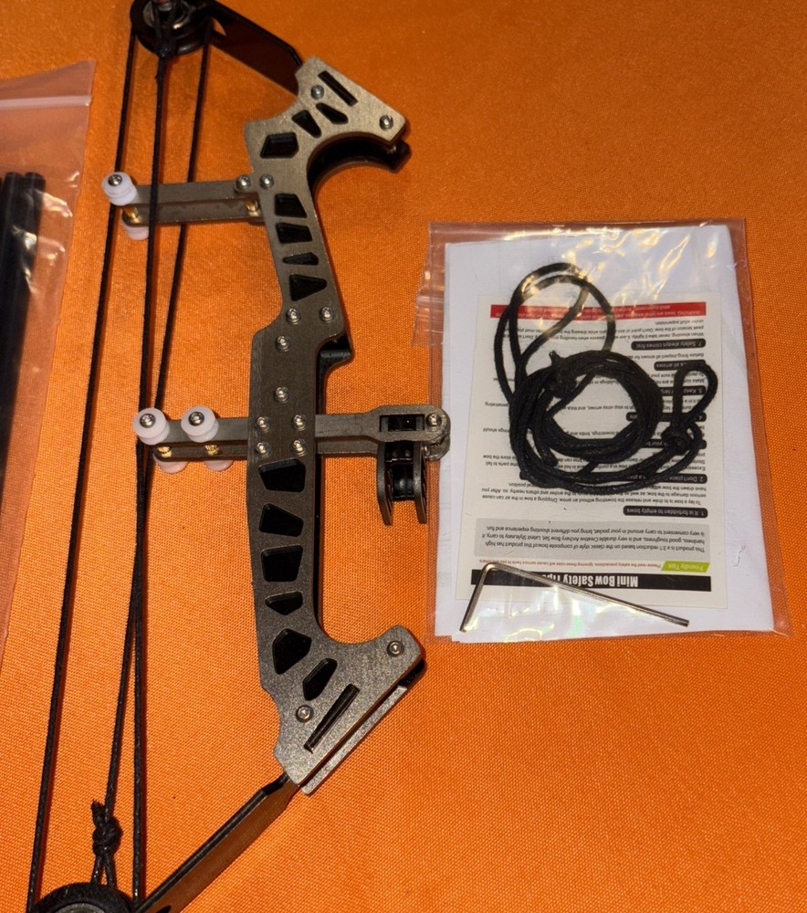 Miniature compound bow NOT A TOY ￼