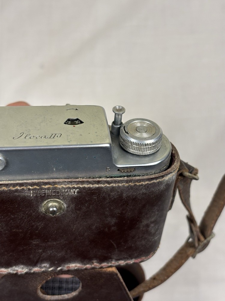 Iloca IIa Rangefinder Camera Black/Silver with Leather Case