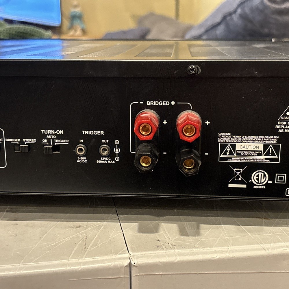 Episode Mixer Amplifier E-2100 Amp