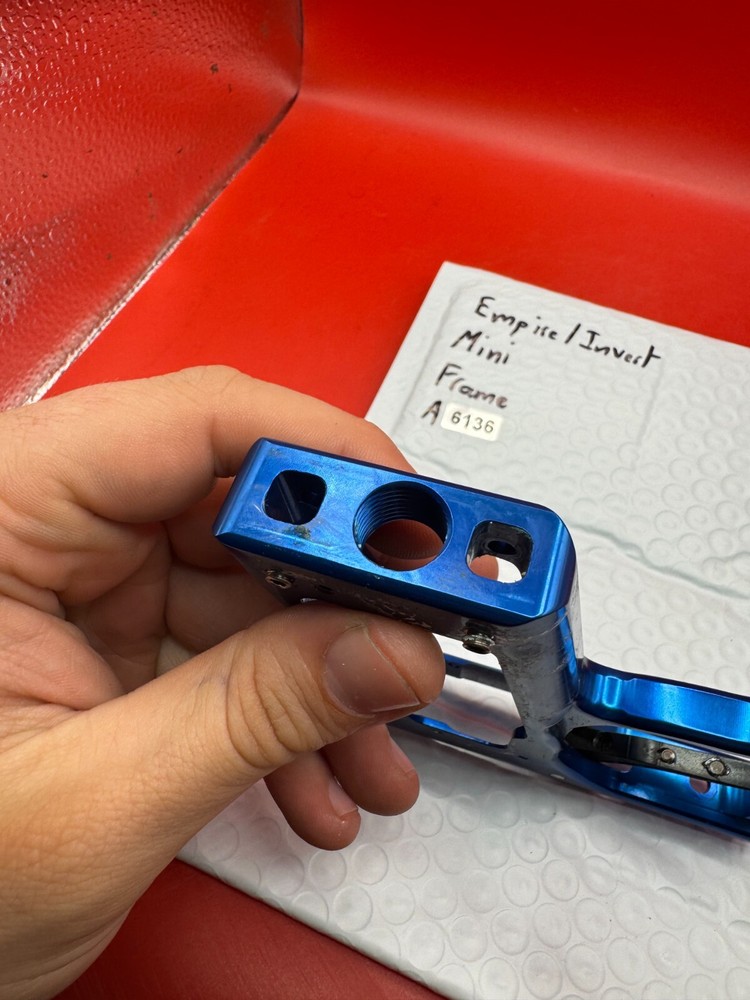 Empire / Invert Mini Frame