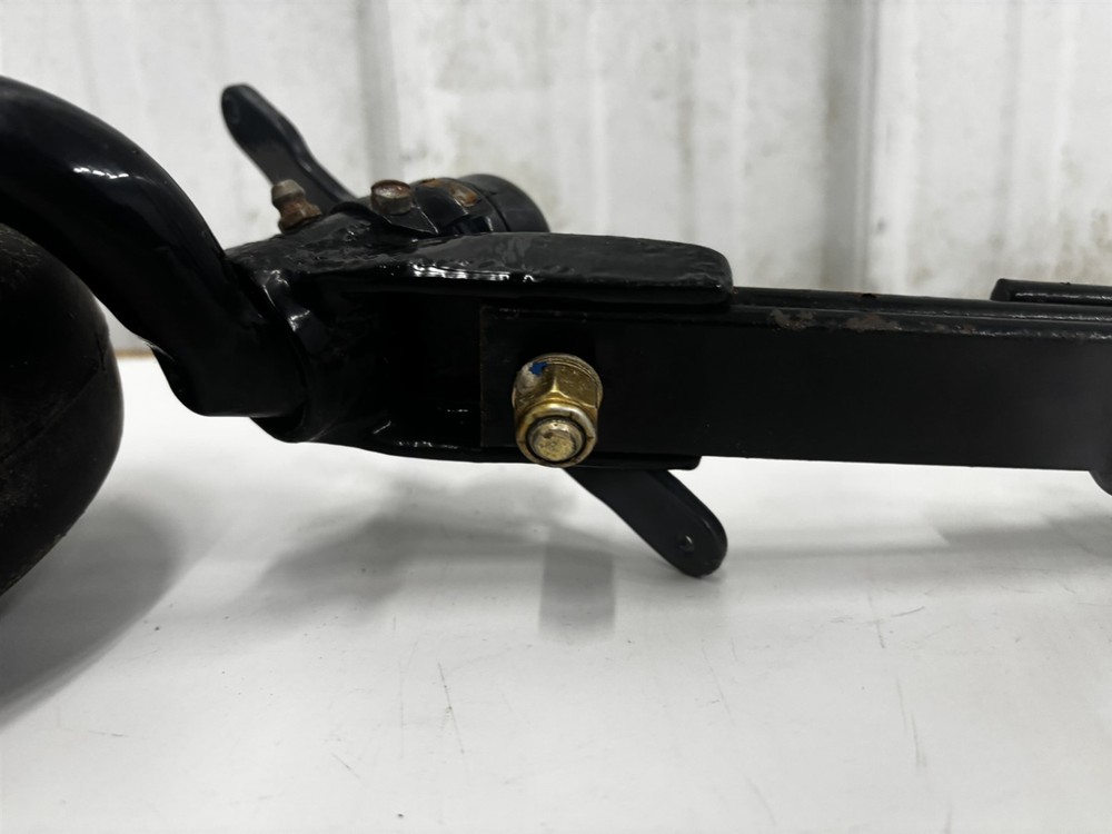 Luscombe Model 8 Tail Wheel Assembly