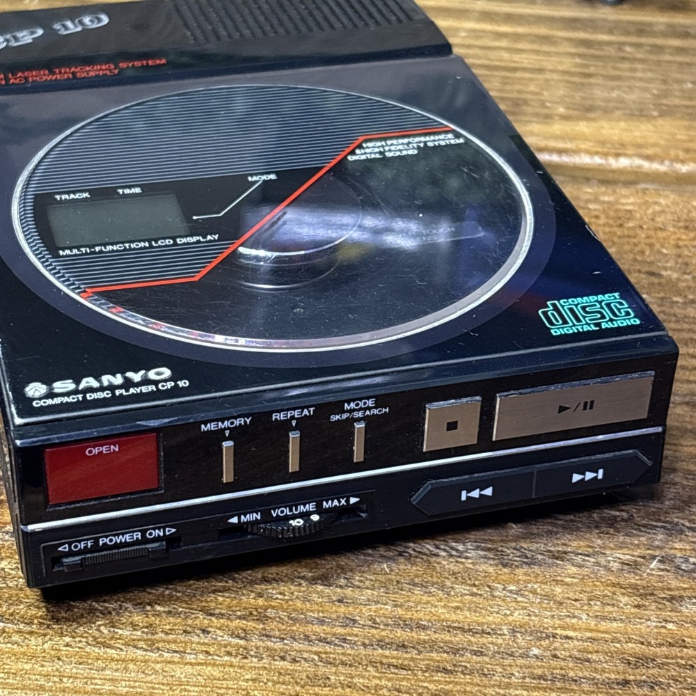 RARE Sanyo CP 10 Compact Disc CD Player 1986 Tested Working w/ Condition Issues