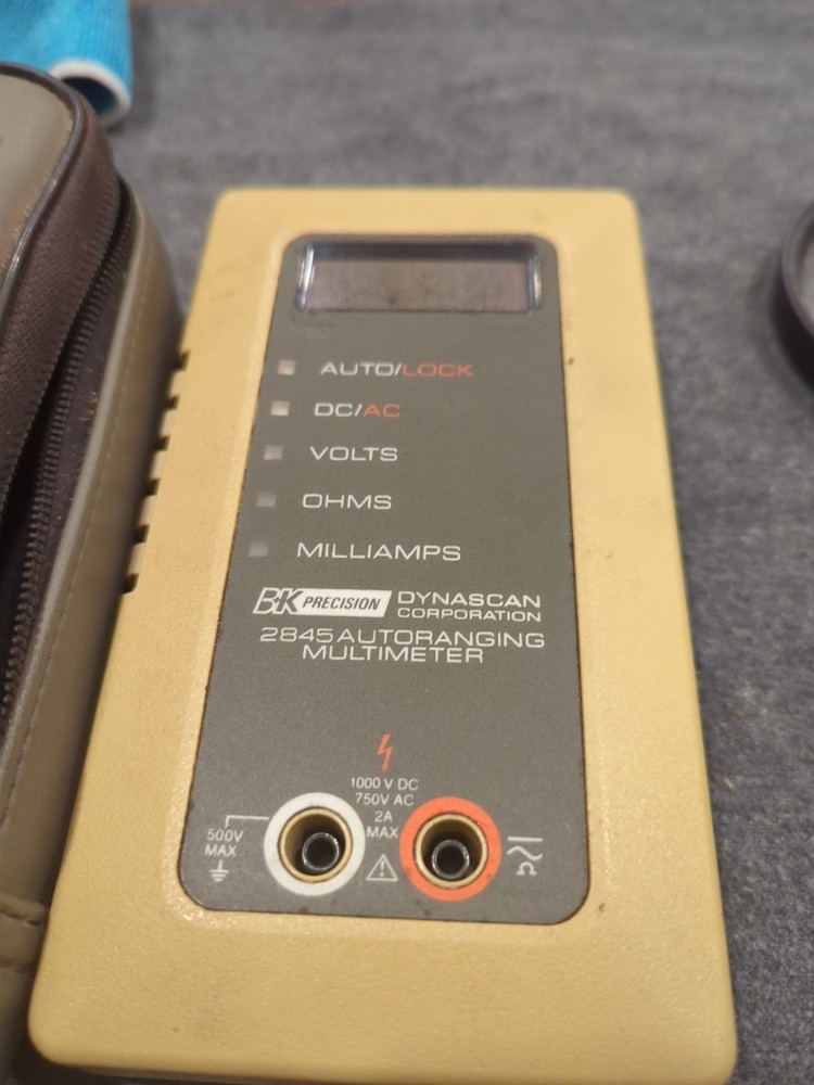 FLUKE TRUE RMS MULTIMTER 2845 Auto Ranging Multimeter A20