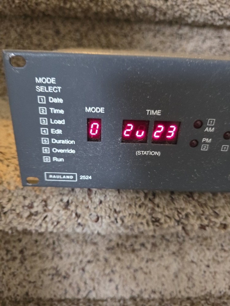 RAULAND MODEL 2524 MASTER CLOCK Intercom System.