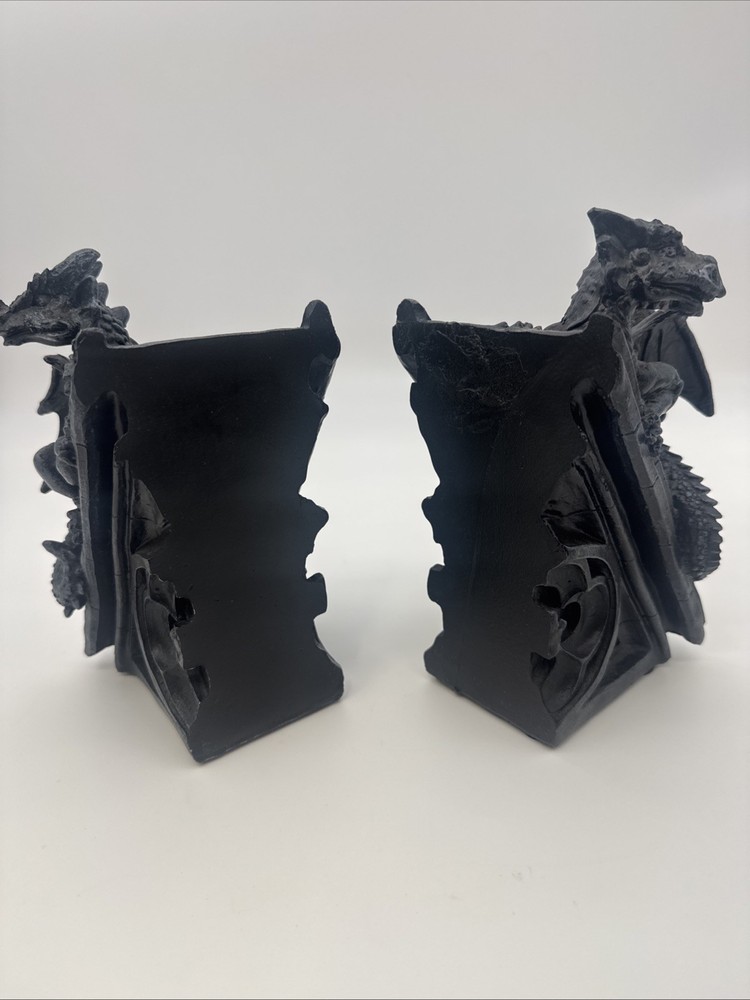 Toscano Castle Dragon Bookends