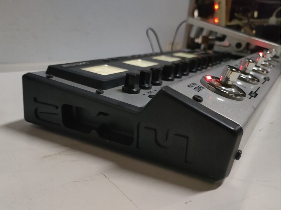 ZOOM G5 Multi-Effects Processor Electric Guitar Pedal Good GP