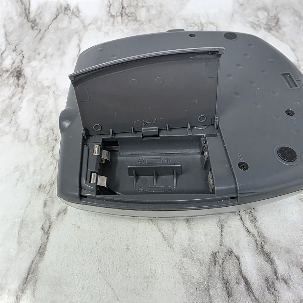 Sony Discman ESP2 Mega Bass Portable CD Player D-E200 Working with Issues