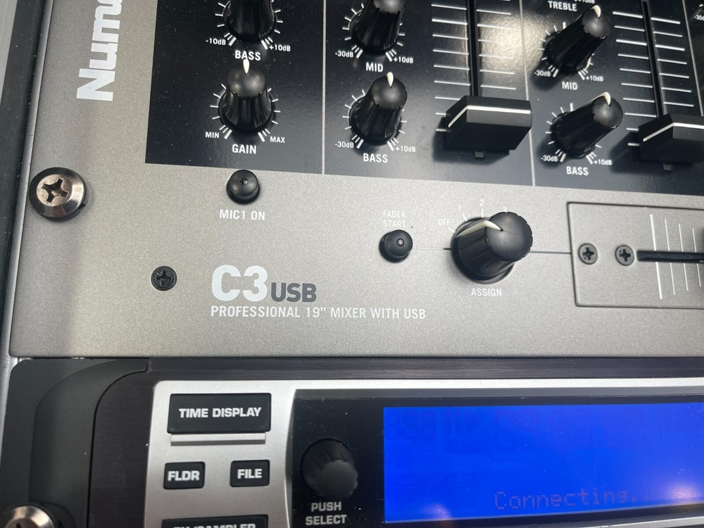 Numark C3 USB DJ Mixer - DMC 2 Software controller- In Flight Case