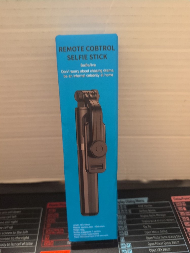 STAND LIVE BROADCAST Bluetooth Remote Control Foldable Tripod/Selfie Stick