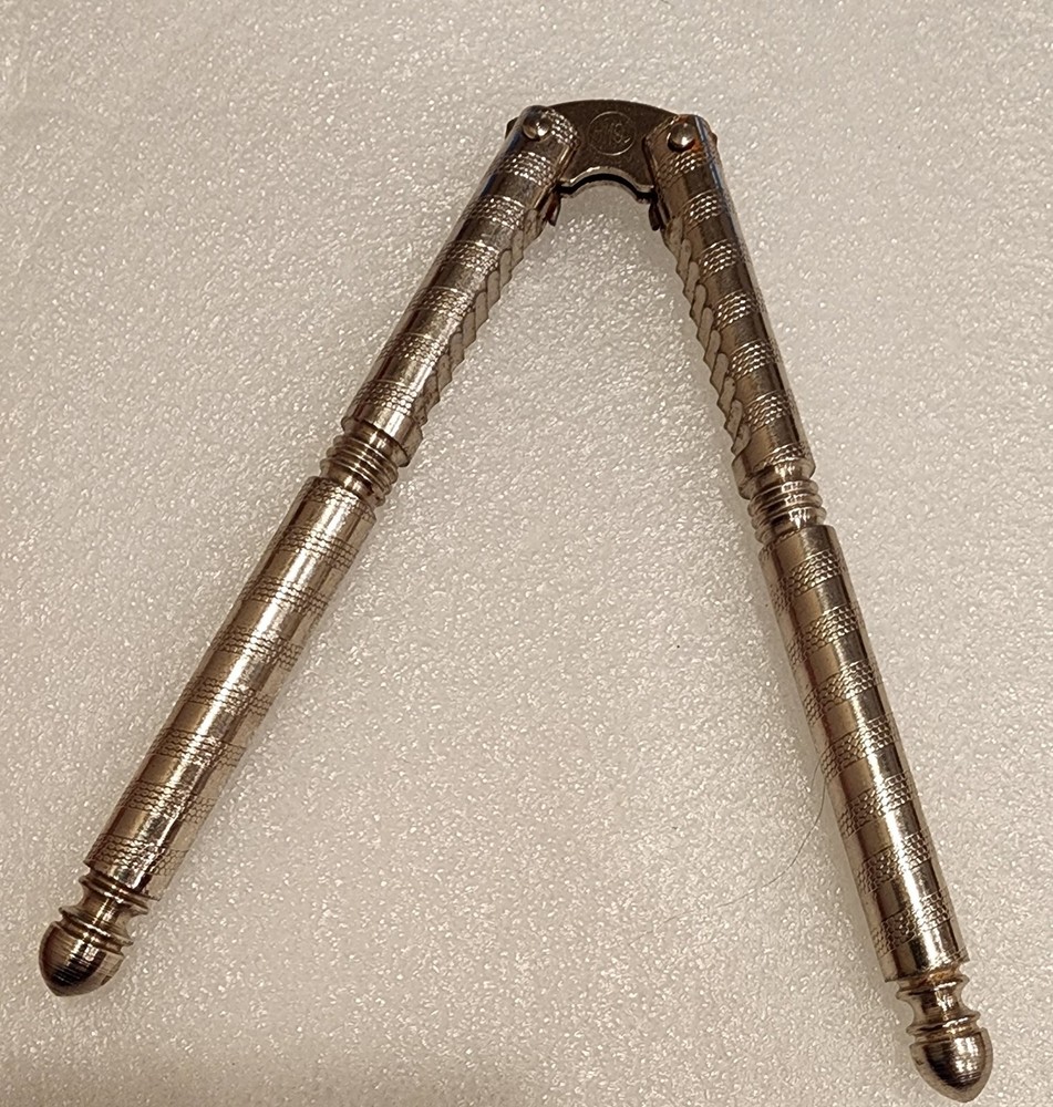 Vintage Metal Hand Held Nut And Shell Cracker Kitchen Tool Gadget HMQ