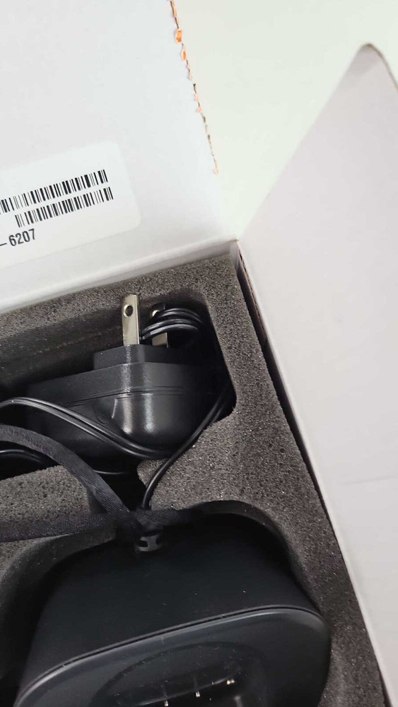 MobileHelp Personal Emergency Response Mobile Button DC-MD5-01 w/ charger Gray