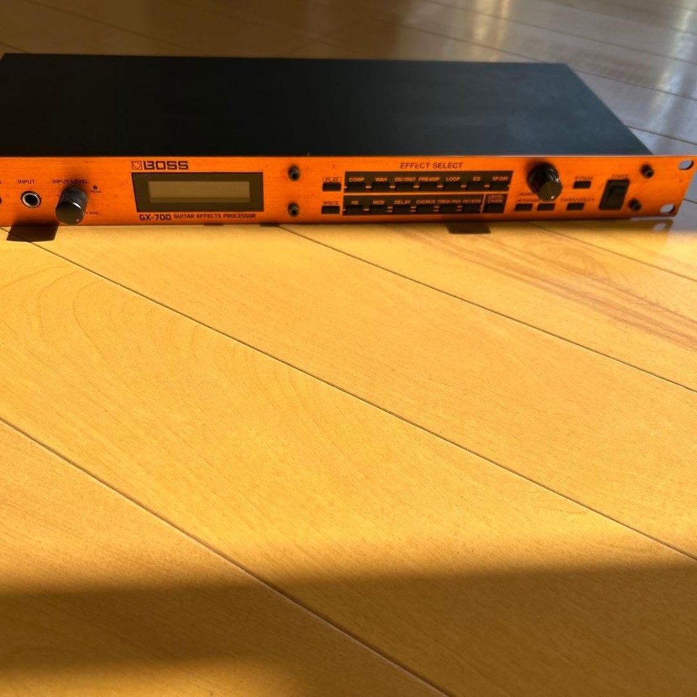 BOSS GTX-700 Guitar Effects Processor