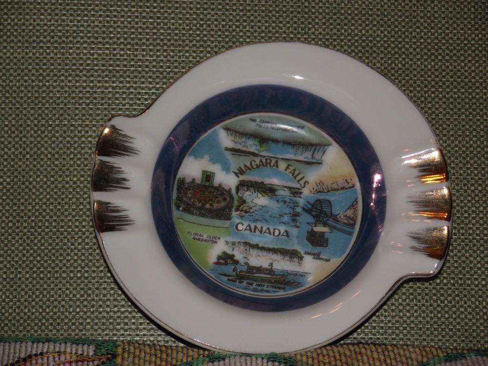 Vintage Niagara Fall Canada Souvenir Glass Ashtray
