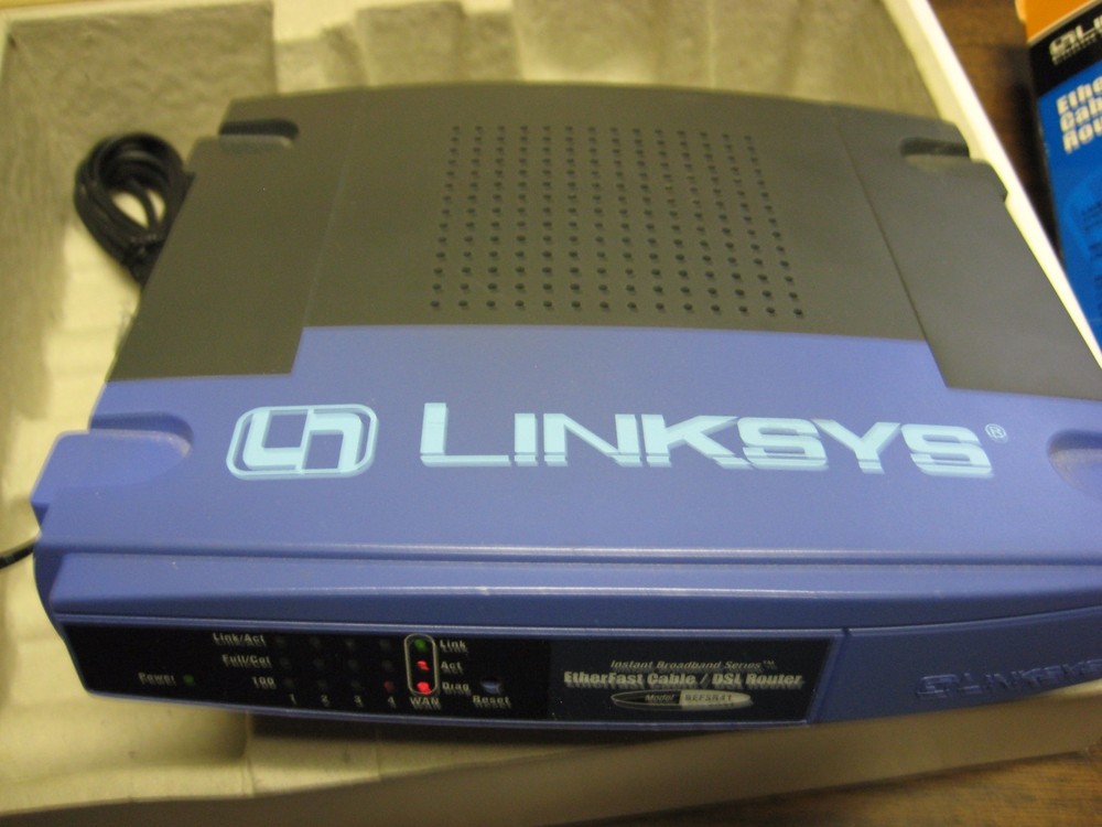LINKSYS EtherFast Cable DSL Router with 4-Port Switch BEFSR41 Wired