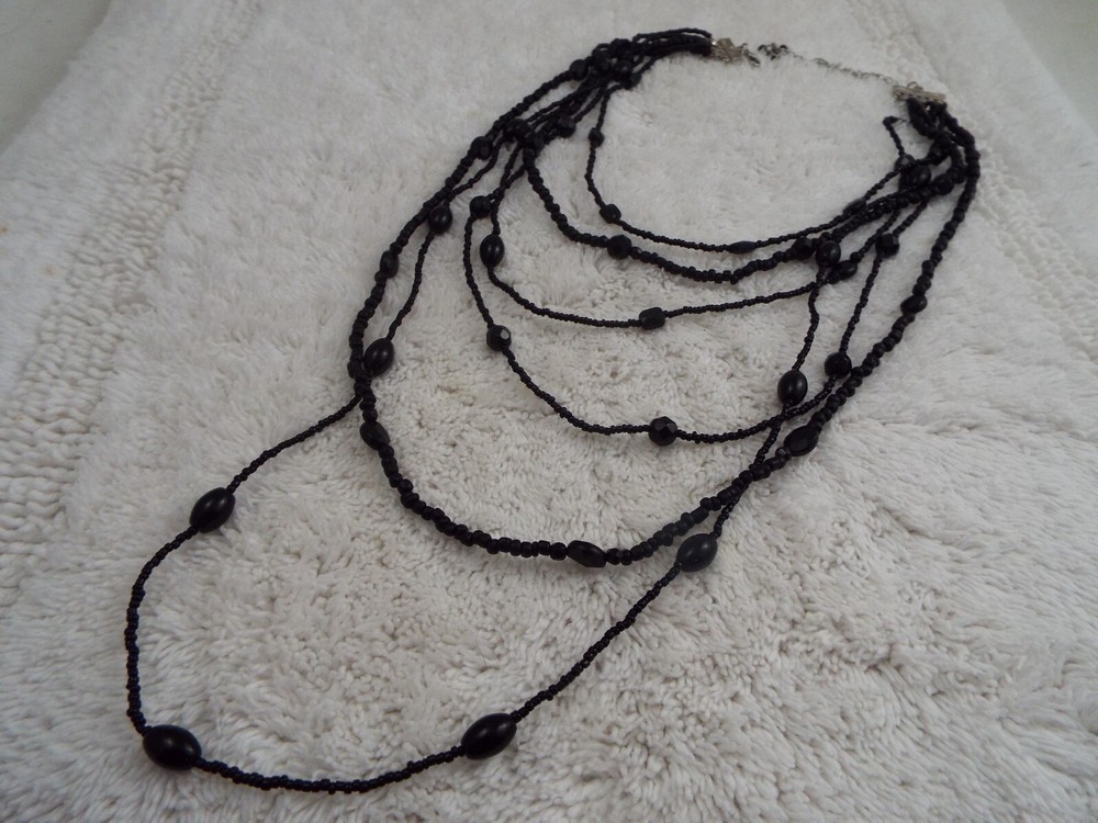 Multi Strand Black Glass Bead Necklace (K6)
