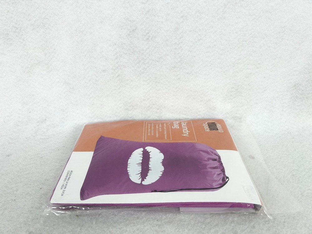 Pull String Laundry Kiss Me Lips Bag 24” X 36” Holds 2 Loads New