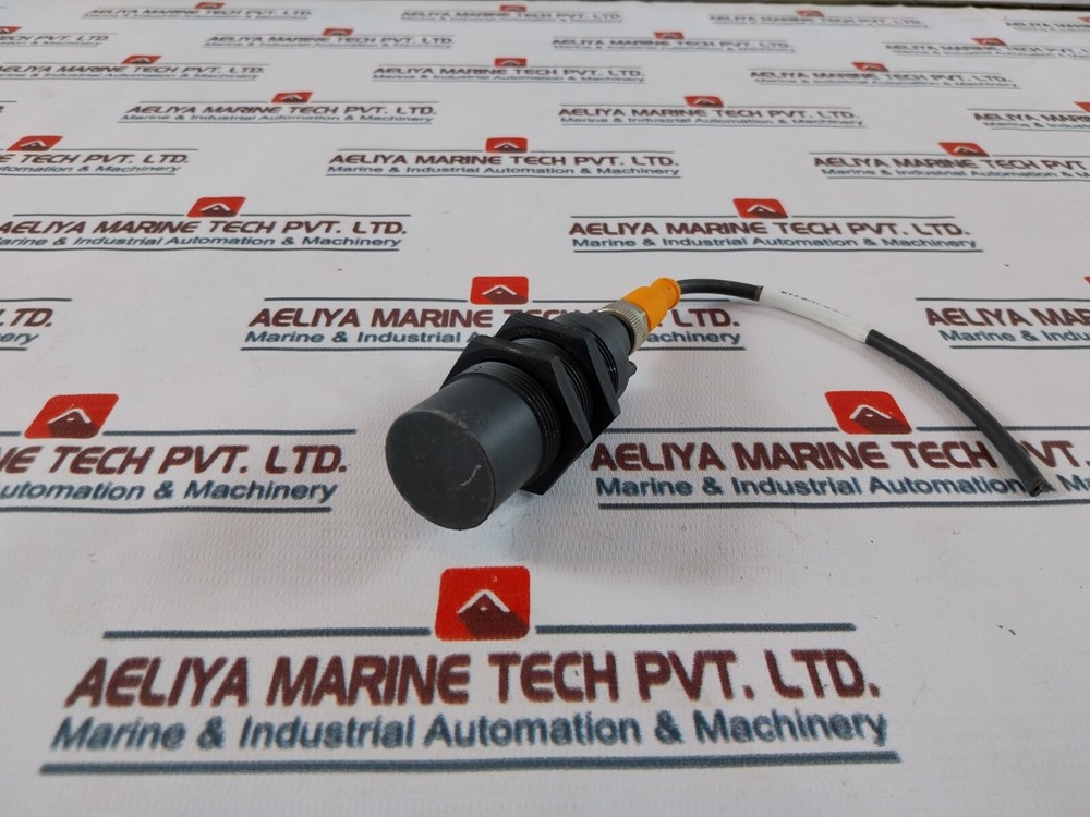 Balluff BCS007Y Capacitive Level Sensor