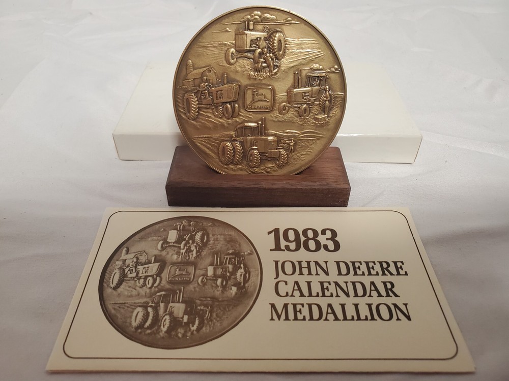 JOHN DEERE 1983 GENERATION TRACTORS CALENDAR MEDALLION