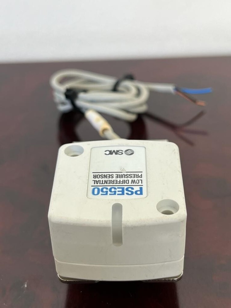 SMC / Low Differential Pressure Switch / PSE550