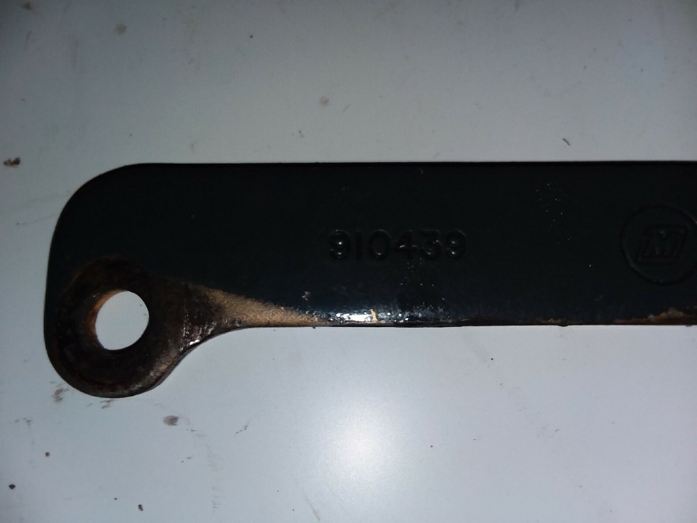 OMC POWER STEERING PUMP BRACKET 910439