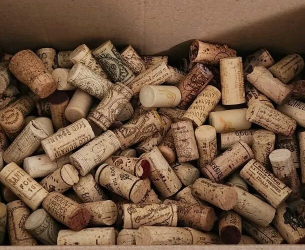 200+ Used Wine Corks / Various Brands / 4 Lbs. Of Wine Corks
