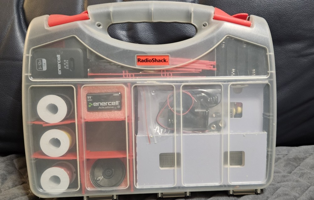 Radio Shack Make It: Electronics Kit 1