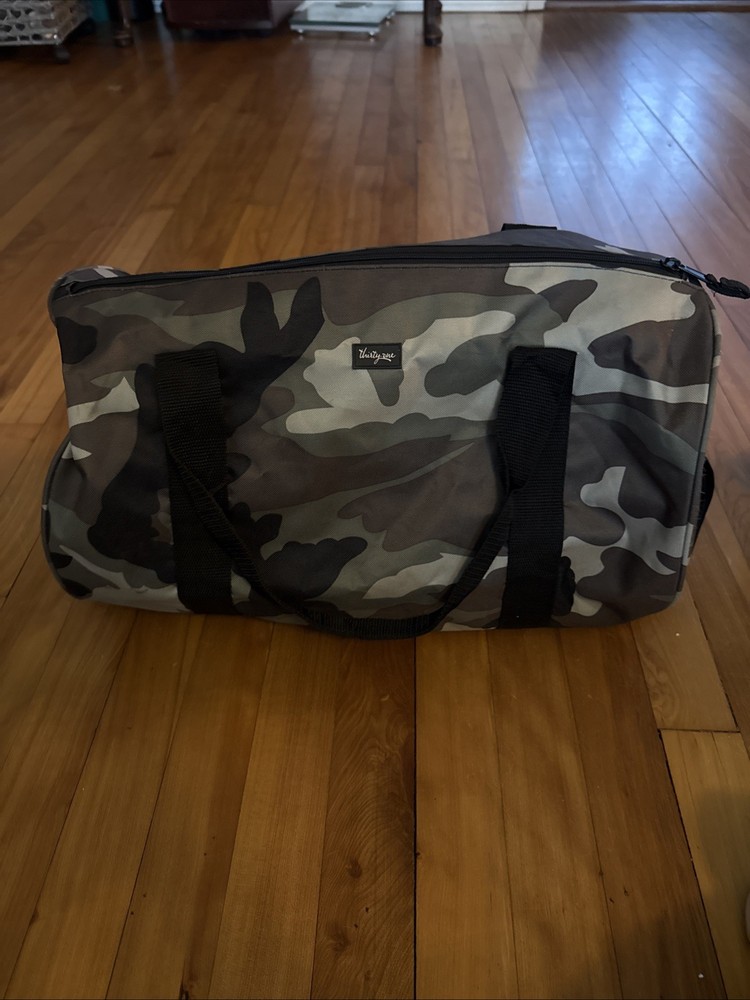 Thirty One Rec Duffle Bag Camo Embroidered