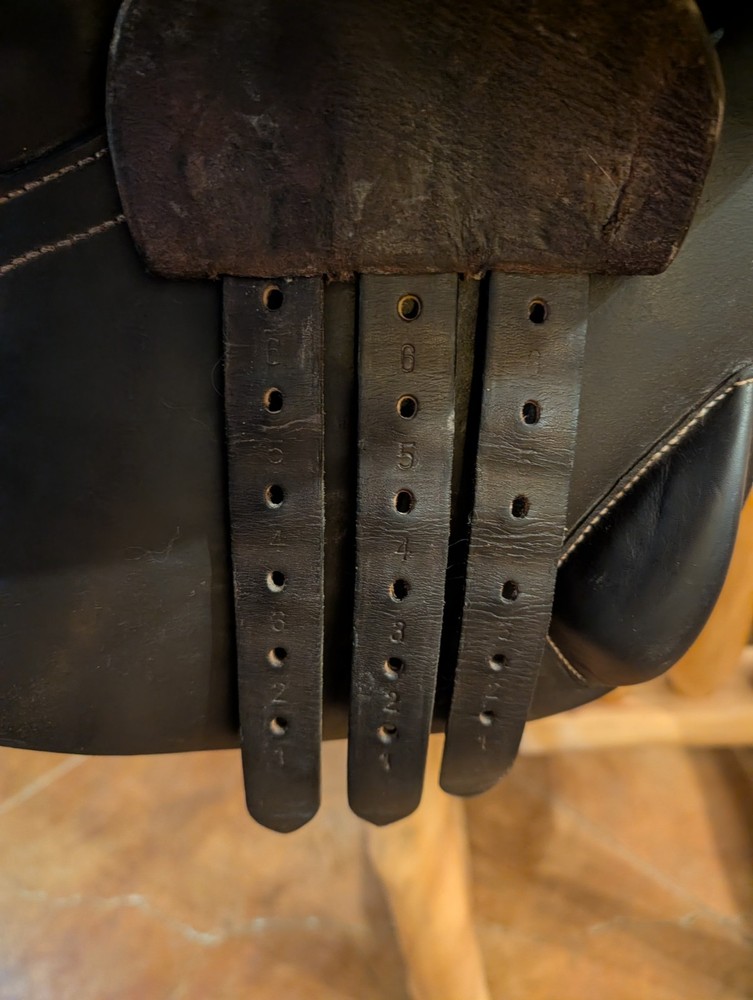 17.5" Hulsebos All Purpose Custom Saddle