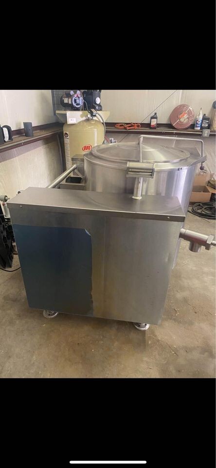 Vulcan 40 gallon tilting steam kettle