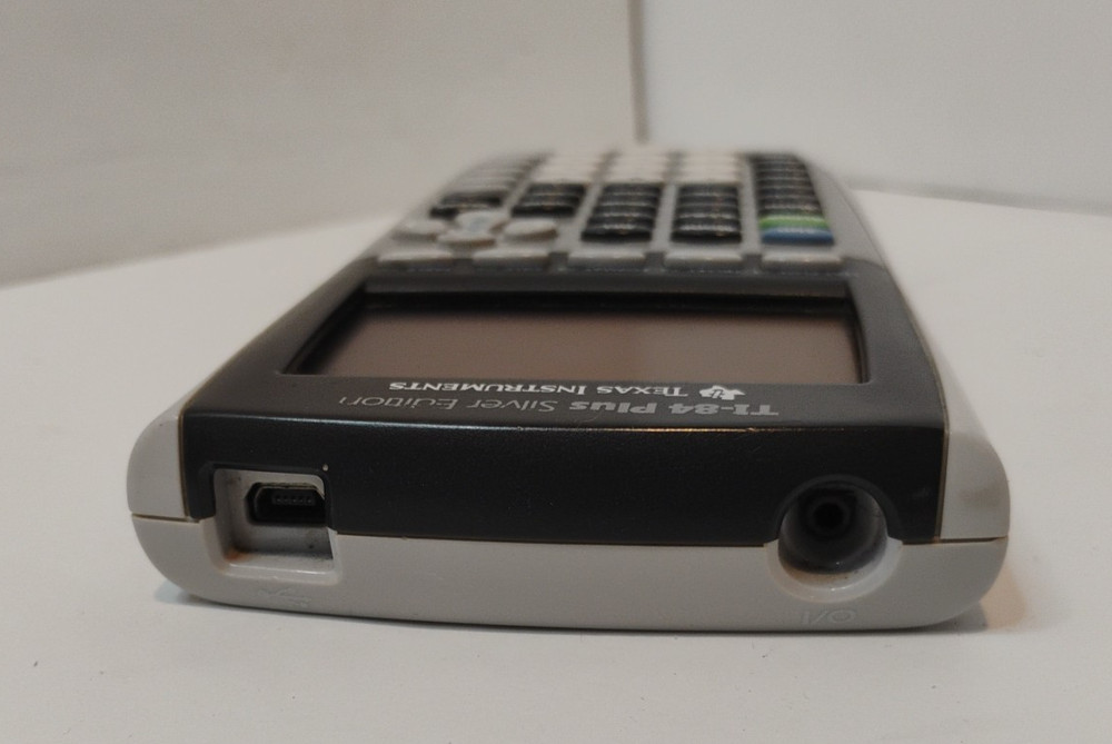 2011 Texas Instruments Ti-84 Plus Silver Edition Graphing Calculator - Tested