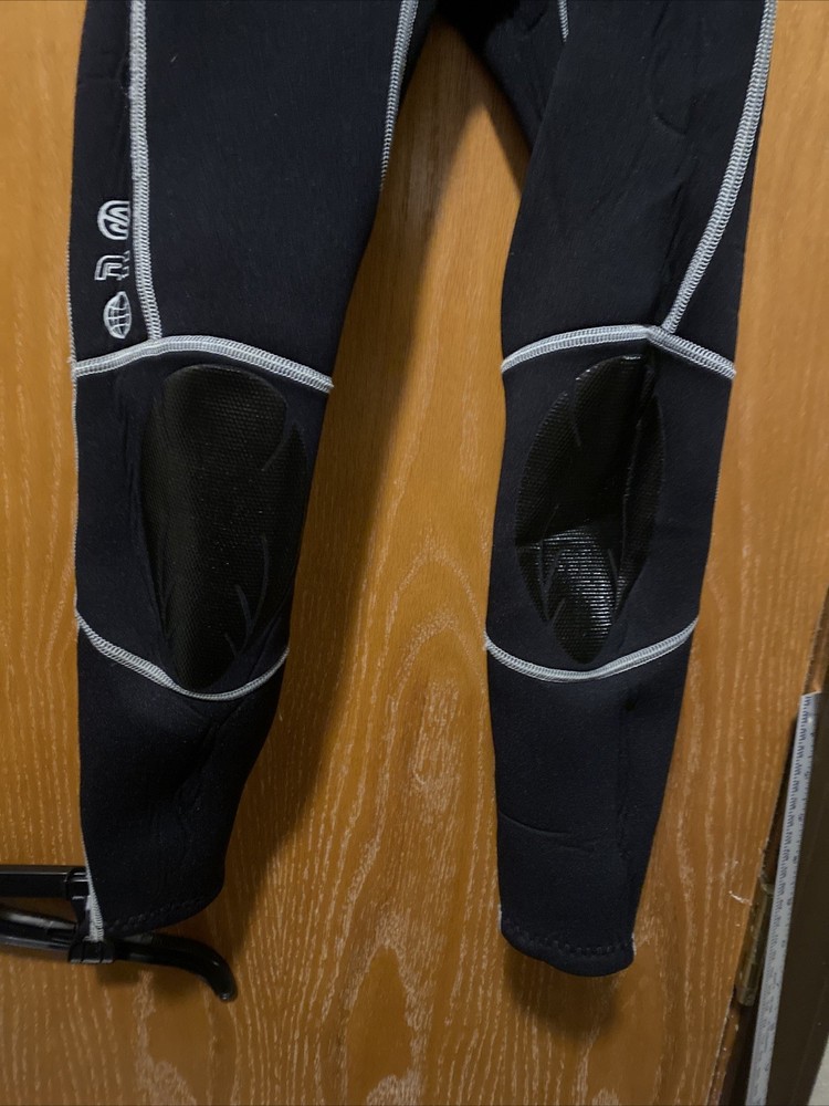 Rip curl Size 4 Wet Suit For Kids