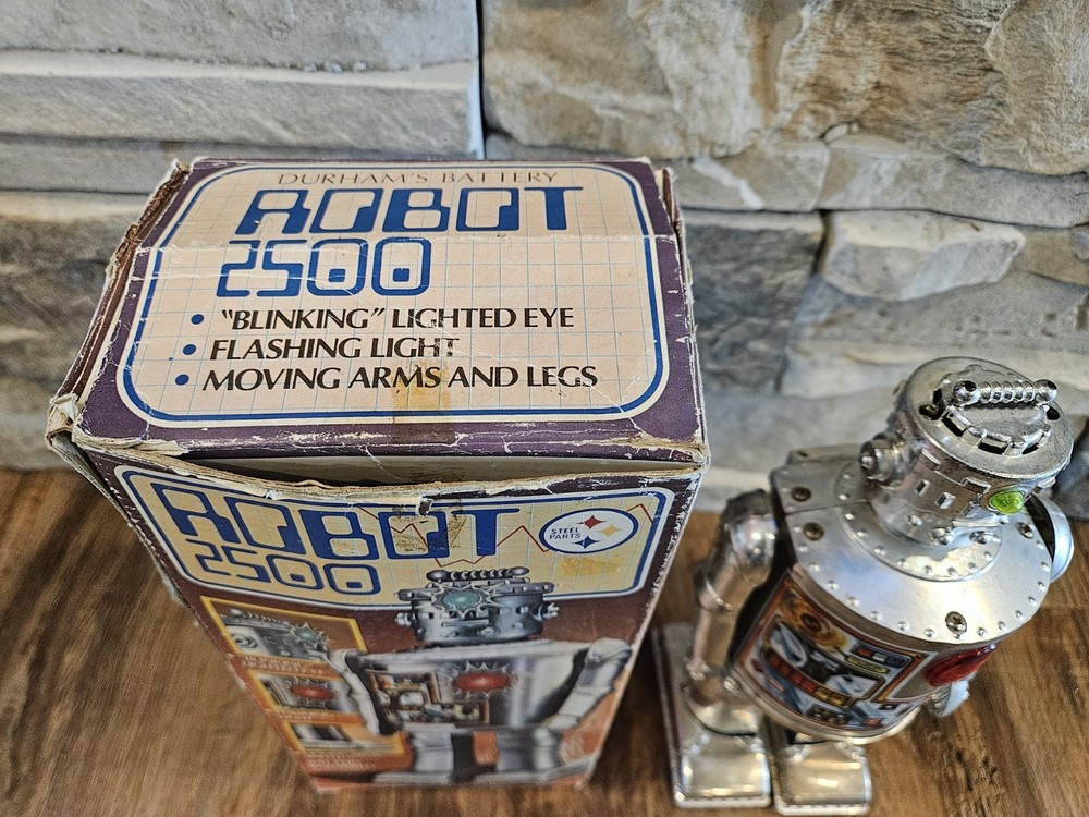 1976 Durham Industries Robot 2500 With ORIGINAL BOX
