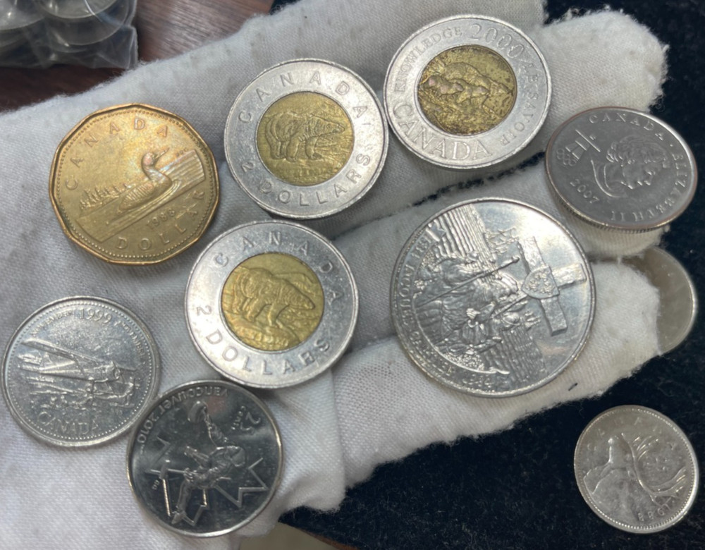 Assorted World Foreign Exchangeable Coins lot High Value 101325
