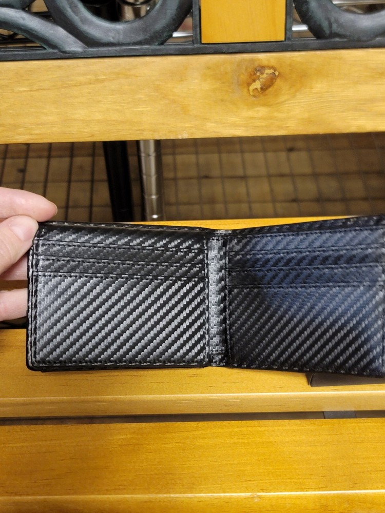 Runbox RFID Slim Wallet - Leather - New With Giftbox..