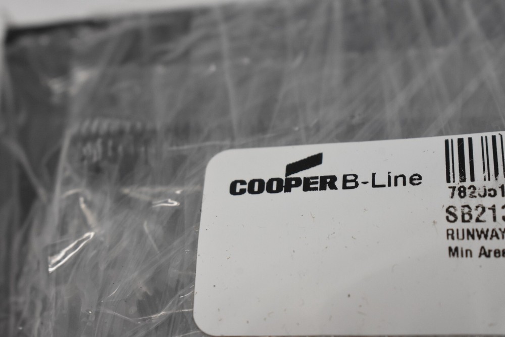 Cooper B-line Relay Rack Raceway Support Flat Kit Black 18" SB213318FB
