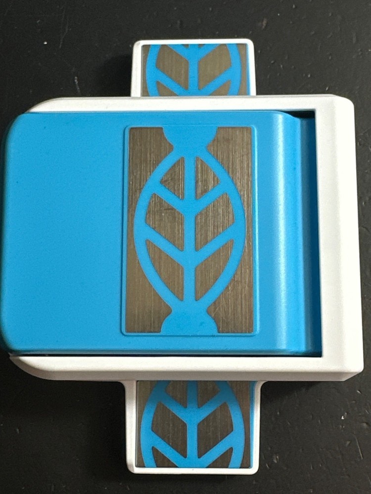 Creative Memories Leaf Decorative Border Punch