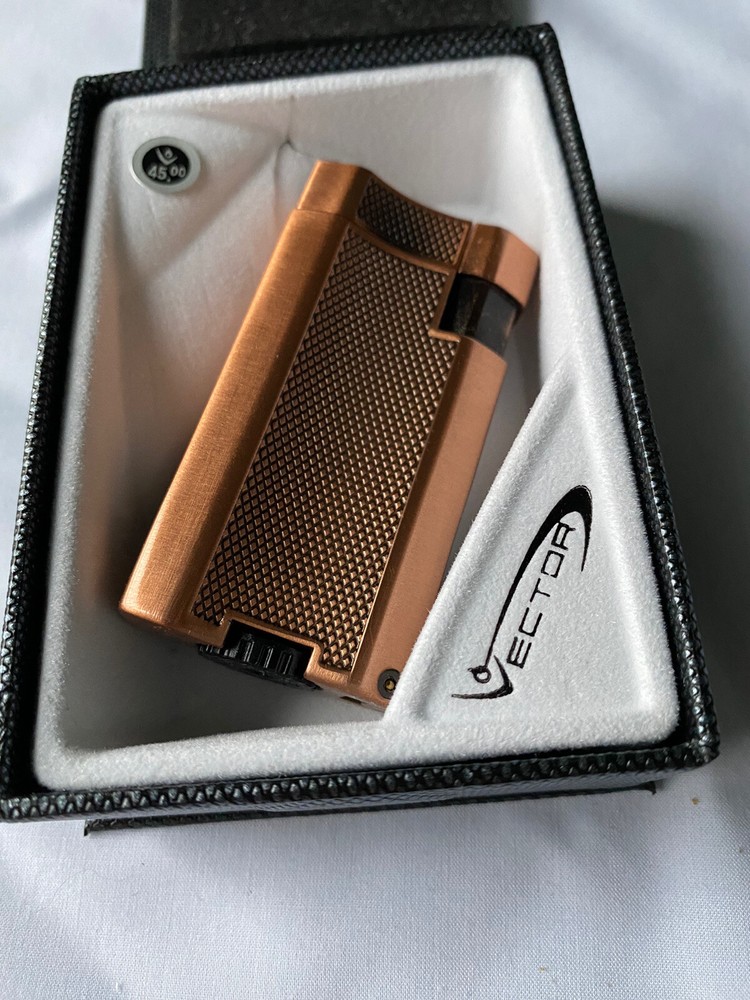 Vector VMotion Dual Jet Cigar Lighter - Copper with Black - New